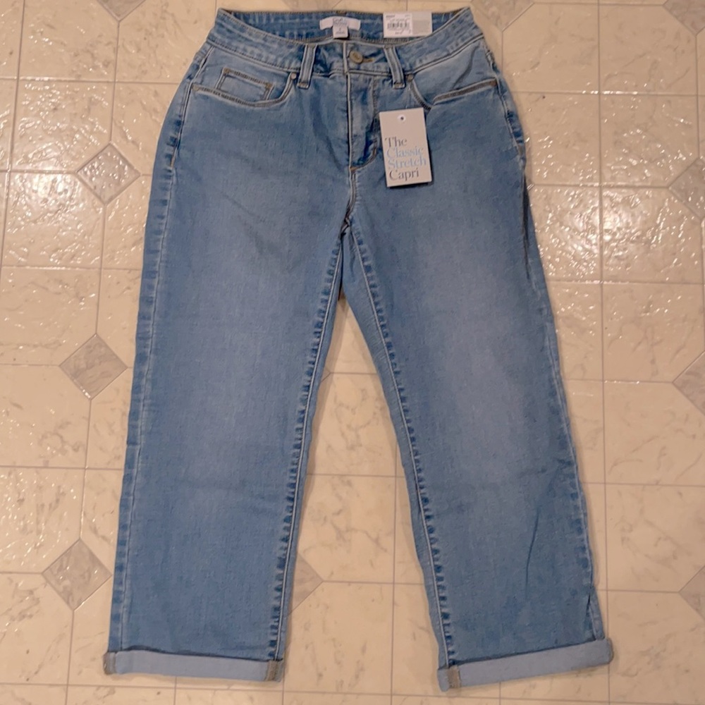 NWT Croft & Barrow tummy control capris Sz 0